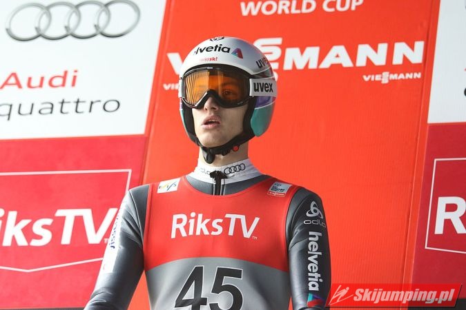 053 Gregor Deschwanden